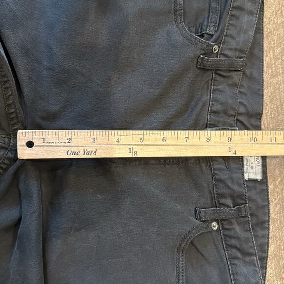 Free People Women's Distressed Skinny Ankle Jean Black Size 30 - Picture 5 of 9